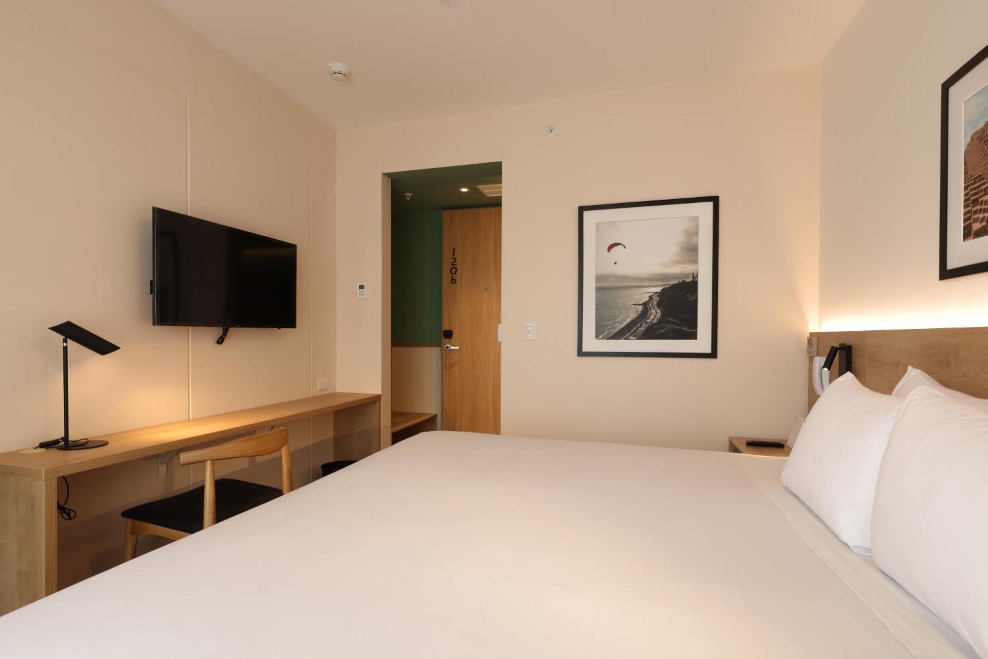 Casa Andina Standard Benavides 3* Lima